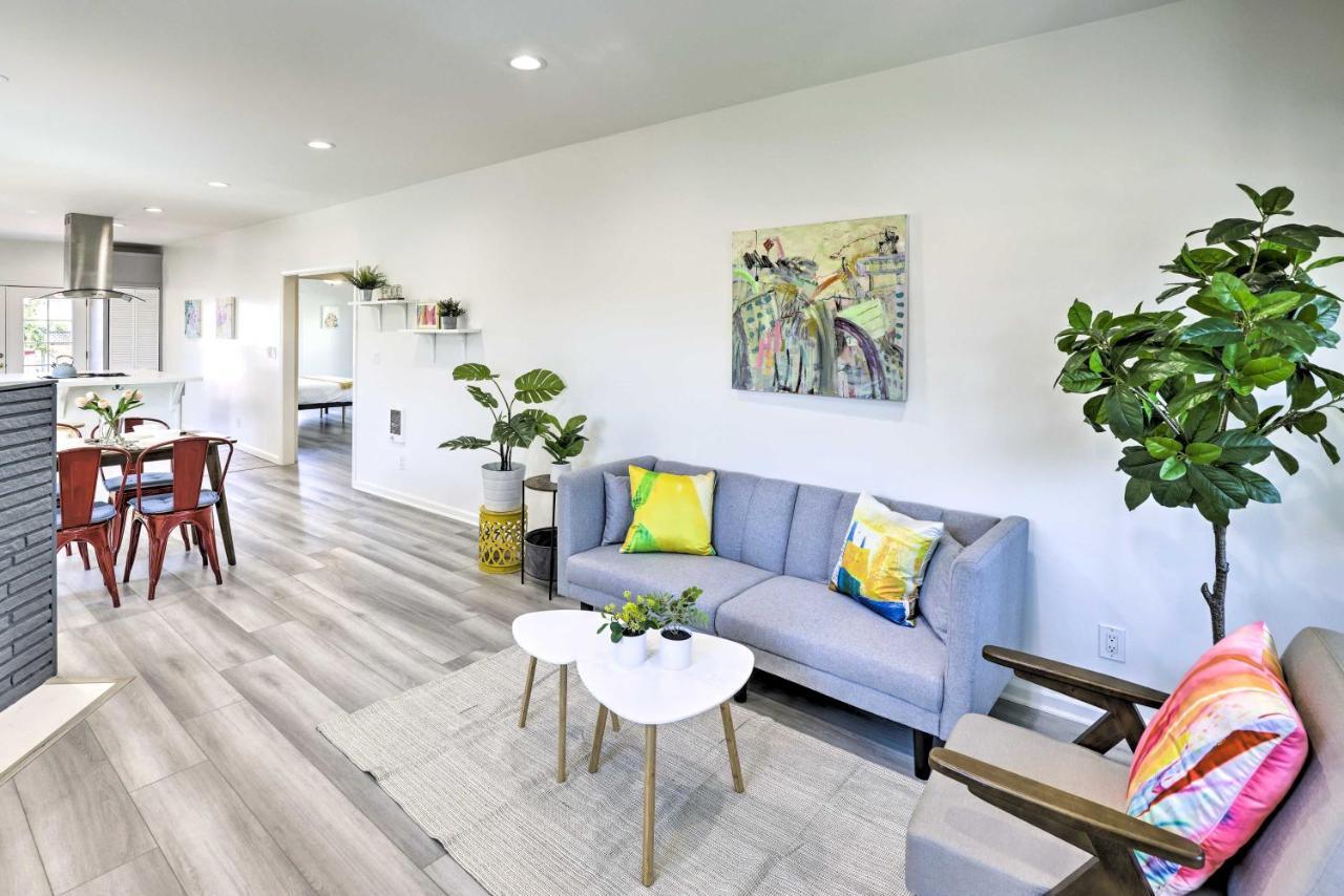 Hip And Prismatic La Gem With Curated Art Gallery Los Angeles Eksteriør billede